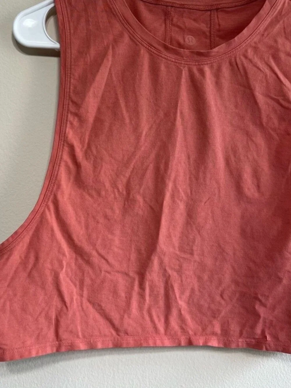lululemon athletica Cropped Muscle Tee in Coral